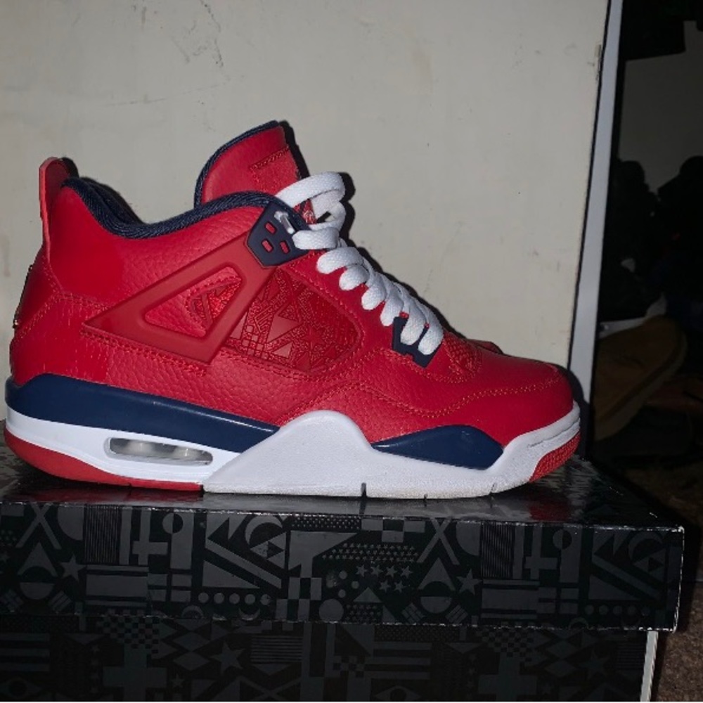 Jordan 4 Fiba